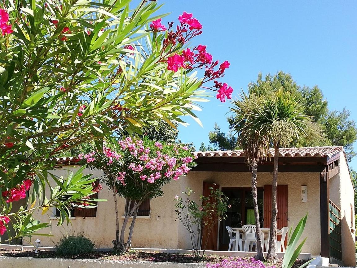 Espace Loisirs Otel Saint-Martin-dʼArdèche Dış mekan fotoğraf